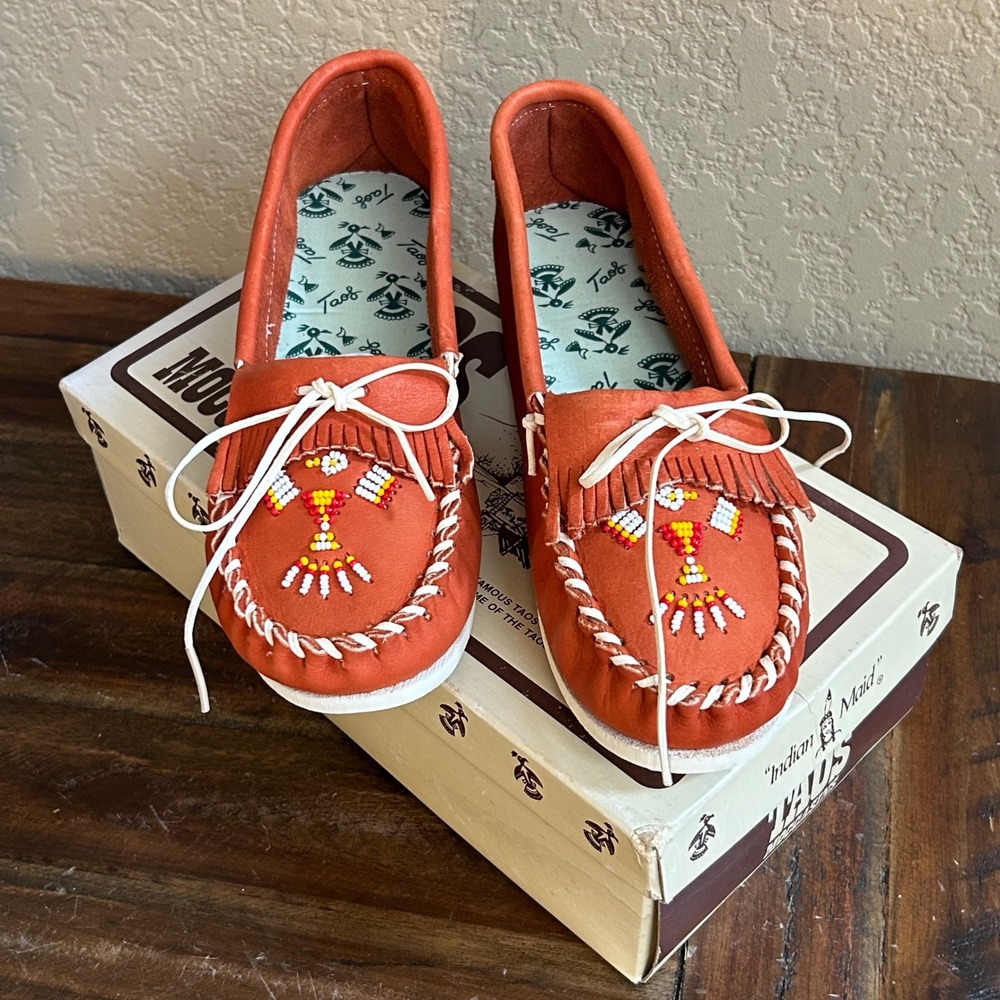 Vintage Taos Moccasins Indian Maid 7½ Rust Leather Beaded Thunderbird NIB